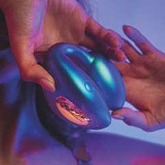 Wonderlover Iridescent 1